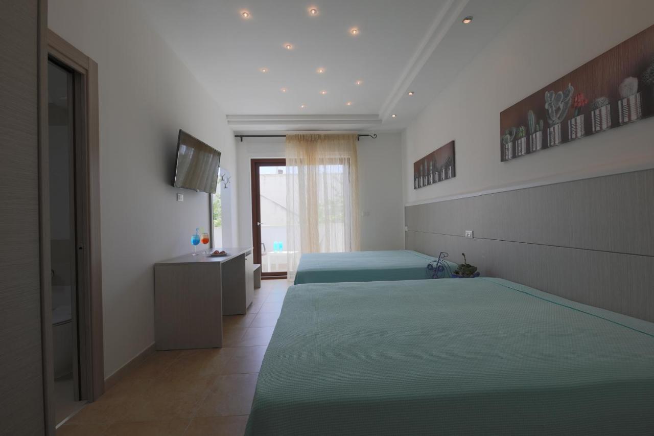 Hotel Corallo Torre Santa Sabina Dış mekan fotoğraf