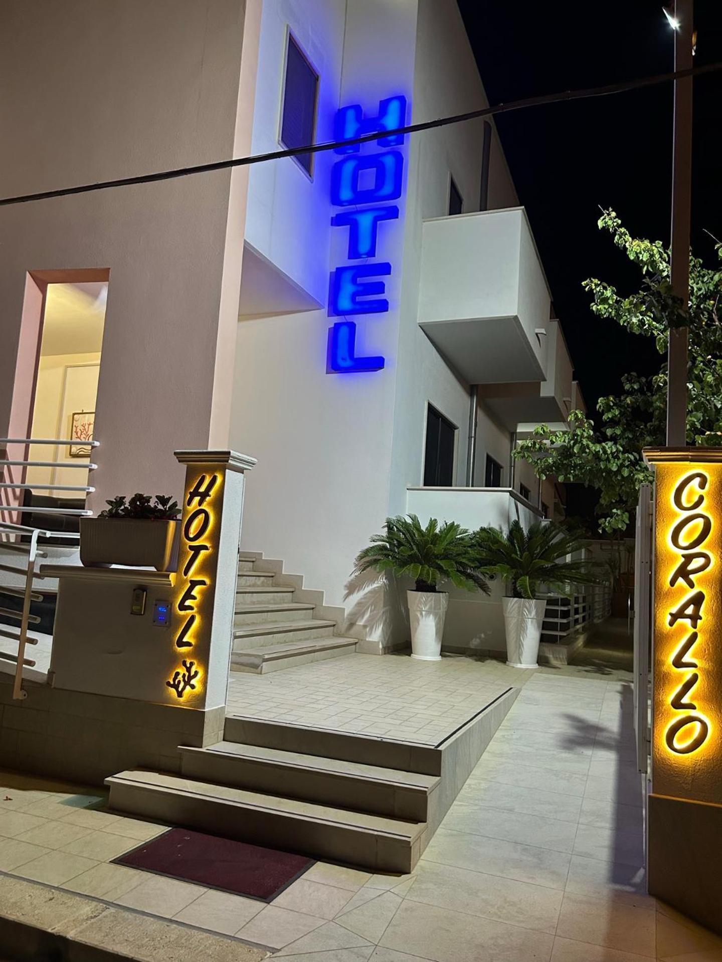 Hotel Corallo Torre Santa Sabina Dış mekan fotoğraf