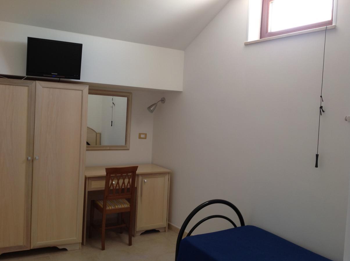 Hotel Corallo Torre Santa Sabina Dış mekan fotoğraf