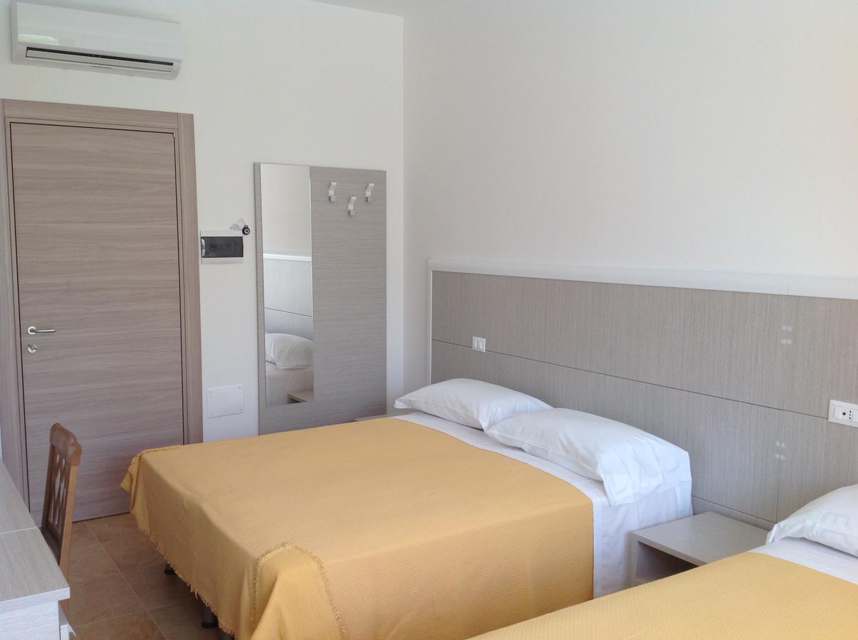 Hotel Corallo Torre Santa Sabina Dış mekan fotoğraf